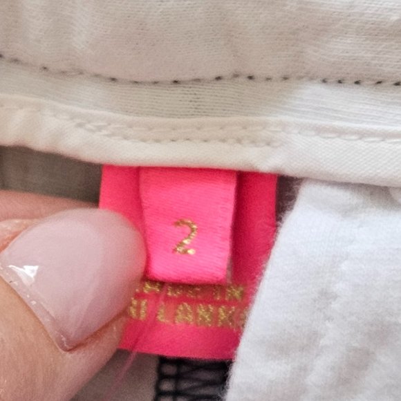 Lilly Pulitzer Callahan Knit Short - Picture 4 of 8